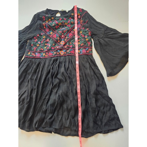 Umgee Boho Embroidered Mini Dress M Black Bell Sleeve Peasant Festival - Picture 6 of 7